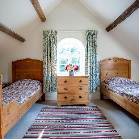 Temple Guiting Cottage Exterior foto